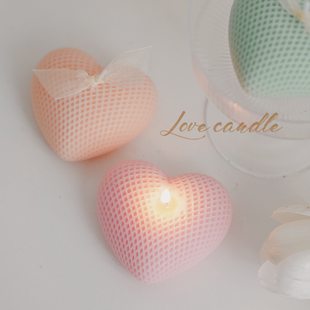 เทียนหอมรูปหัวใจสำหรับวันวาเลน - Candle Fragrance บทวิจารณ์และราคา